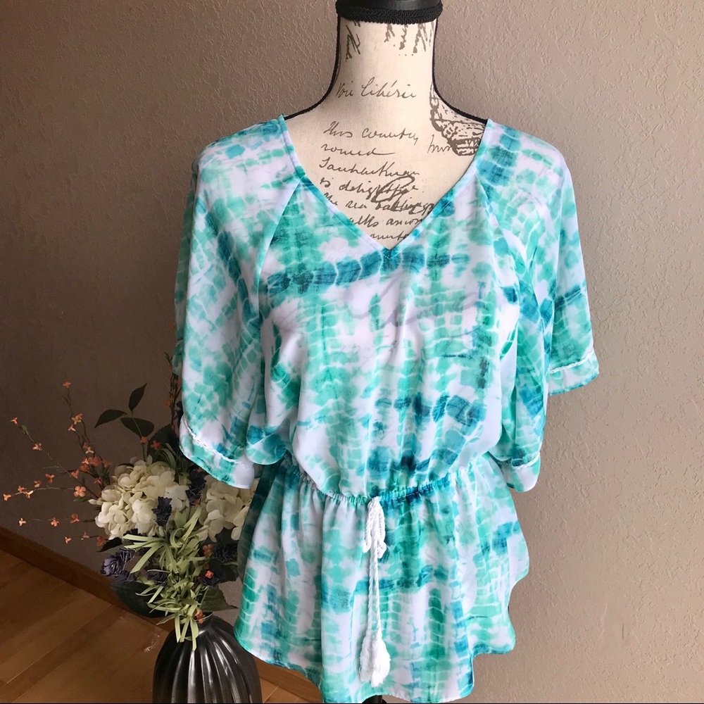 a.n.a  watercolor blouse size small